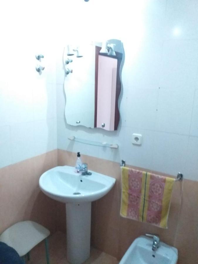 Planta Baja Cerca De La Playa Casares Costa Appartement Buitenkant foto