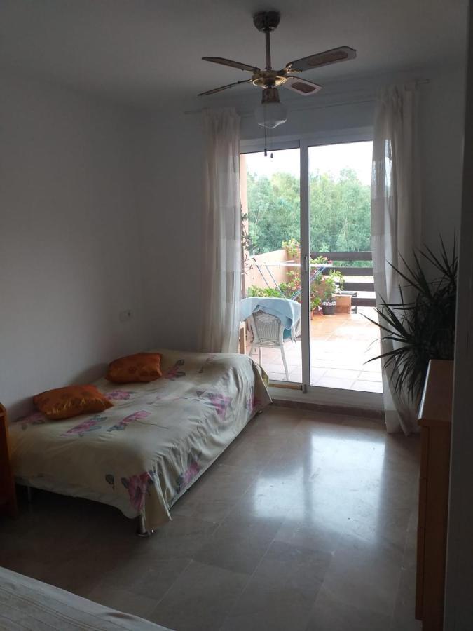 Planta Baja Cerca De La Playa Casares Costa Appartement Buitenkant foto