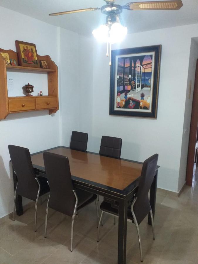 Planta Baja Cerca De La Playa Casares Costa Appartement Buitenkant foto