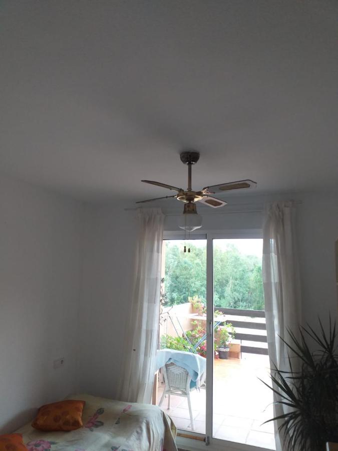 Planta Baja Cerca De La Playa Casares Costa Appartement Buitenkant foto